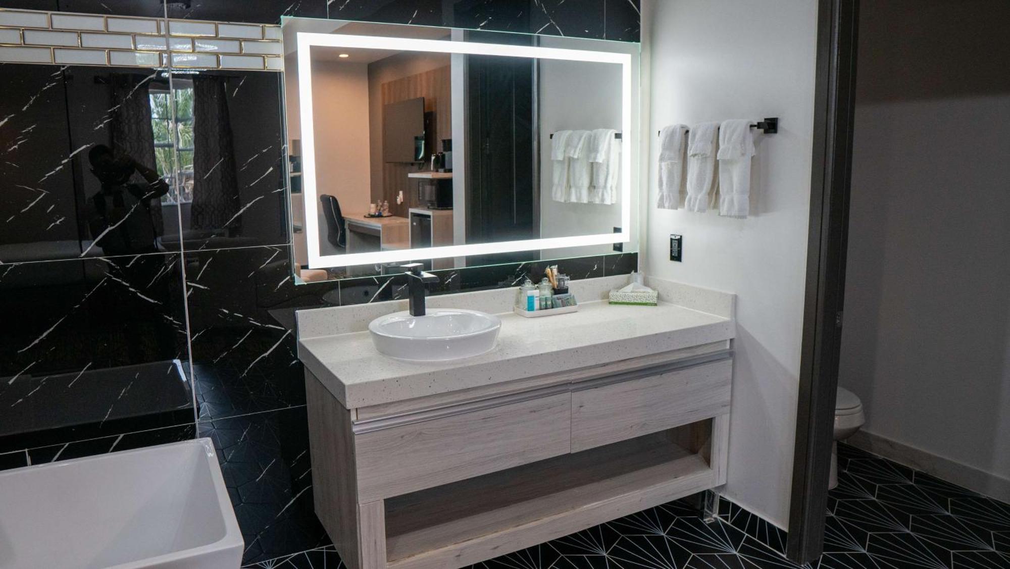 Surestay Hotel By Best Western Houston Southeast South Houston Eksteriør bilde